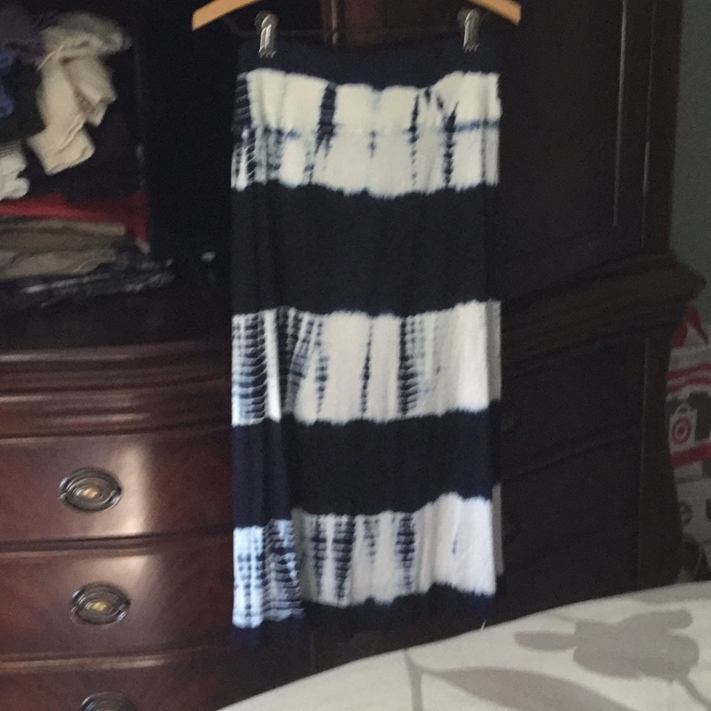 Tie dye stretch waist skirt never worn